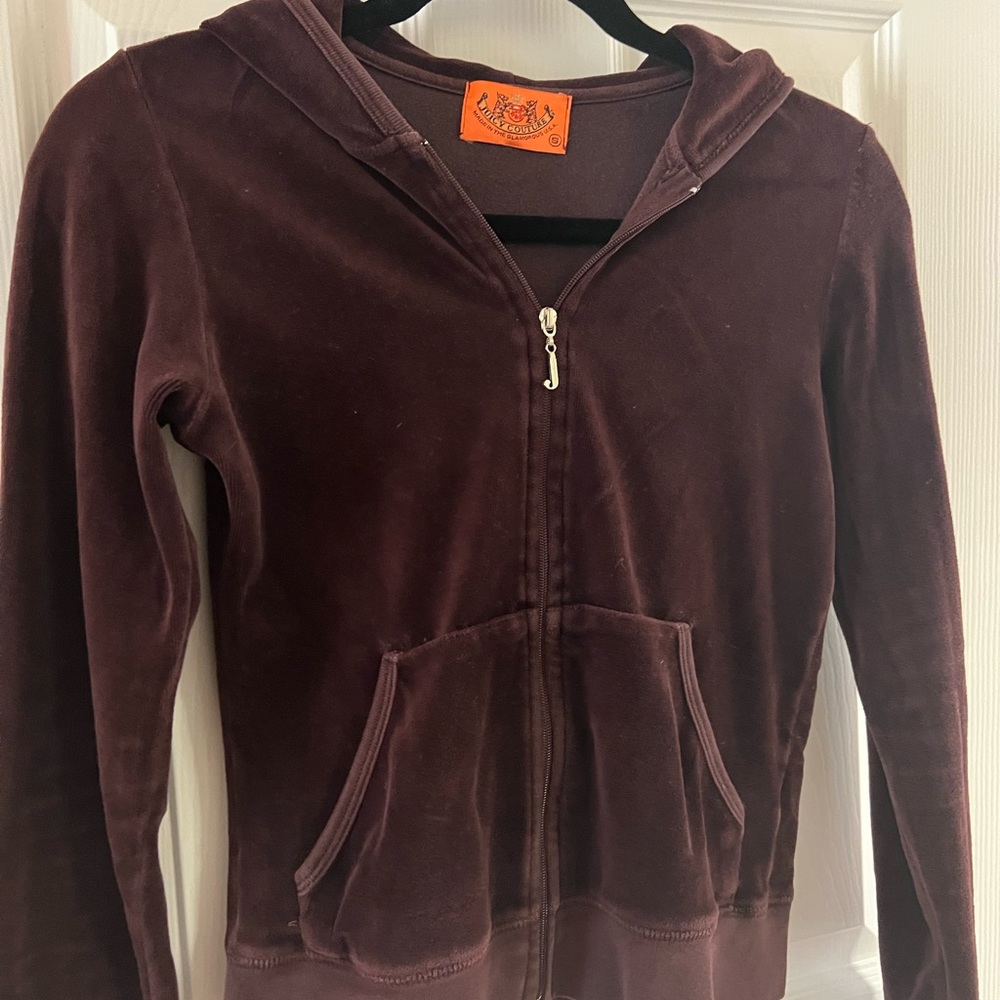 Juicy Couture Velour pants suit.
